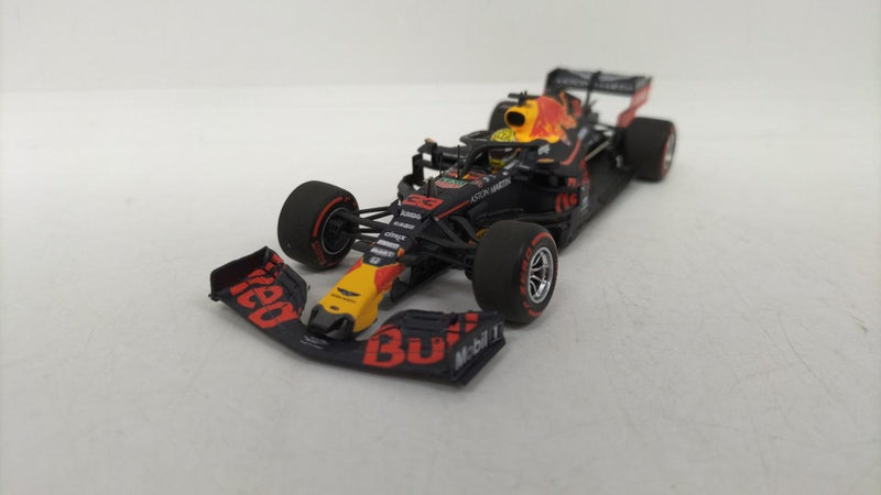Chargez l'image dans la visionneuse de la galerie, MINICHAMPS 1/43 Aston Martin Red Bull Racing RB15– Used