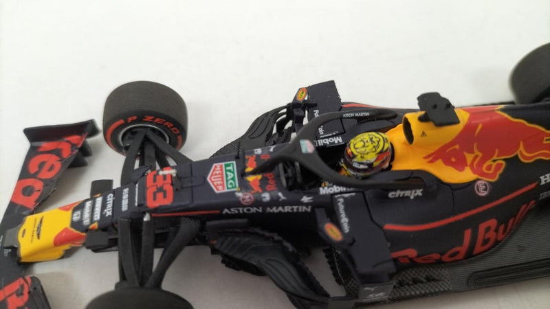 Chargez l'image dans la visionneuse de la galerie, MINICHAMPS 1/43 Aston Martin Red Bull Racing RB15– Used