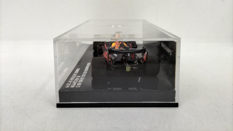 Chargez l'image dans la visionneuse de la galerie, MINICHAMPS 1/43 Aston Martin Red Bull Racing RB15– Used