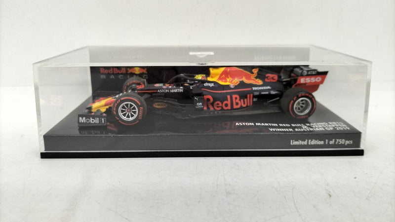 Chargez l'image dans la visionneuse de la galerie, MINICHAMPS 1/43 Aston Martin Red Bull Racing RB15– Used