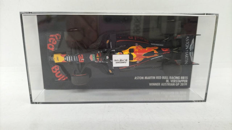 Chargez l'image dans la visionneuse de la galerie, MINICHAMPS 1/43 Aston Martin Red Bull Racing RB15– Used