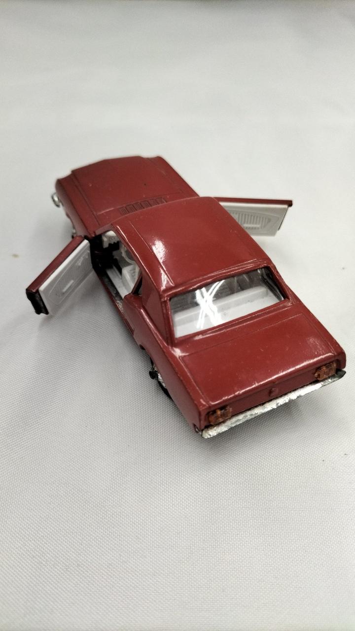 Cargue la imagen en el visor de la galería, SOLIDO 3/66 FORD MUSTANG REF147 1/43 Scale Car– Used
