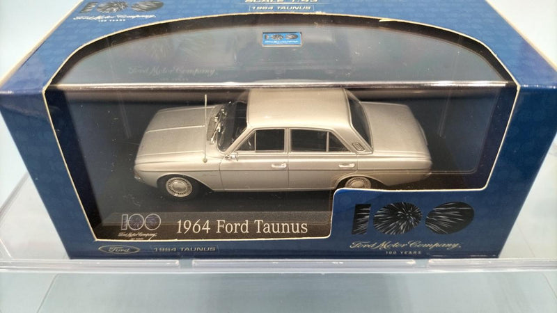 Cargue la imagen en el visor de la galería, MINICHAMPS FORD 100 YEARS 6-Car Set 1/43 Scale– Used