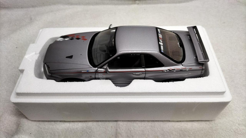 Load image into Gallery viewer, AUTOART R34 S-TUNE 1/18 Scale Model Car– Used