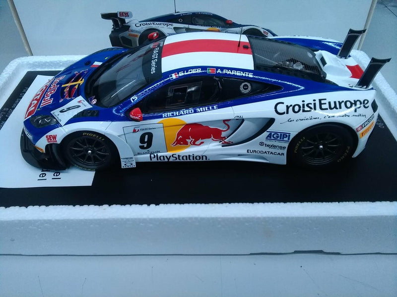 Laden Sie das Bild in Galerie -Viewer, SPARK McLaren MP4-12C GT TOUR 2013 #9 1/18 Scale Car– Used