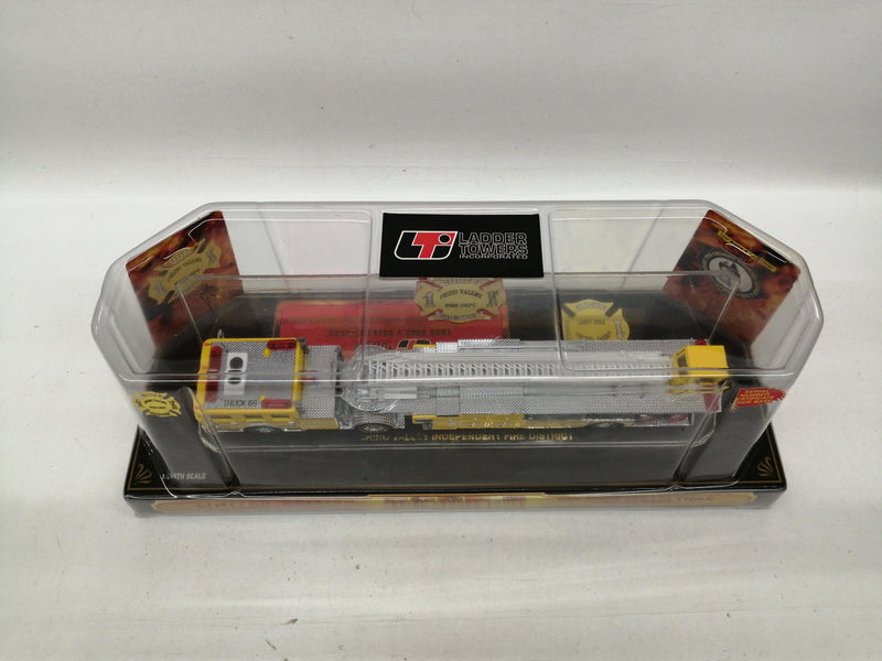 Laden Sie das Bild in Galerie -Viewer, CODE 3 1/64 CHINO VALLEY INDEPENDENT Fire Engine Diecast Model– Used