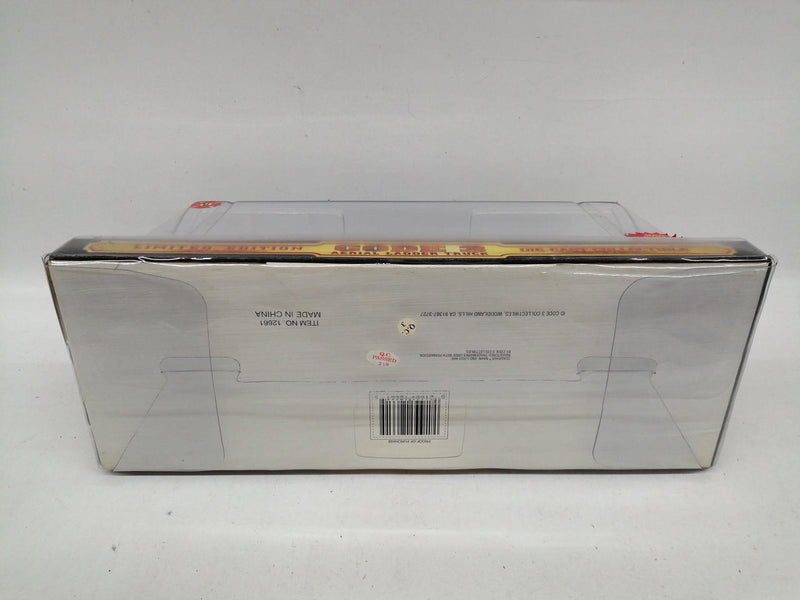 Laden Sie das Bild in Galerie -Viewer, CODE 3 1/64 CITY OF BALTIMORE AERIAL LADDER TRUCK Diecast Model– Used