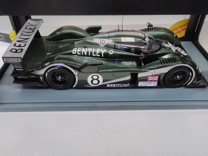 Carica immagine in Galleria Viewer, AUTOart Bentley Speed 8 Le Mans 2003 #7 1/18 Scale Car– Used