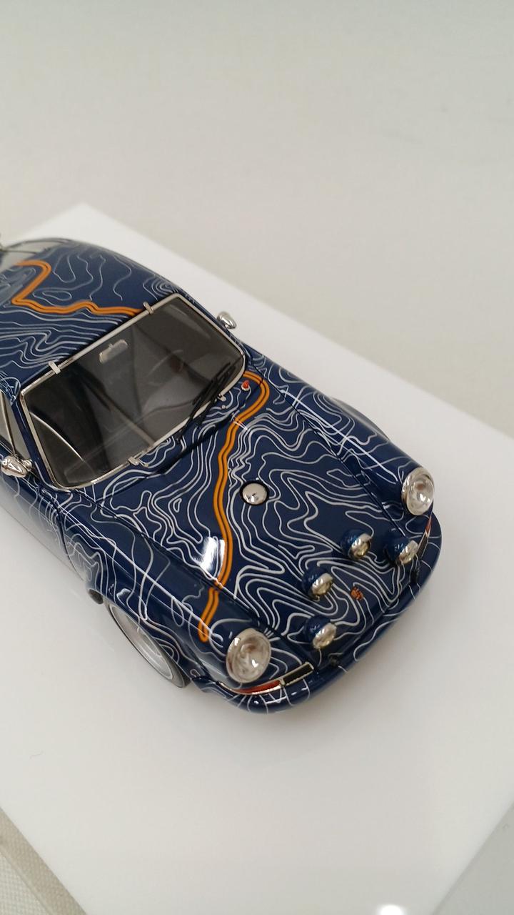 Cargue la imagen en el visor de la galería, MAKE UP EM504 SINGER 911 EIDOLON COLLECTION 1/43 Scale Car– Used