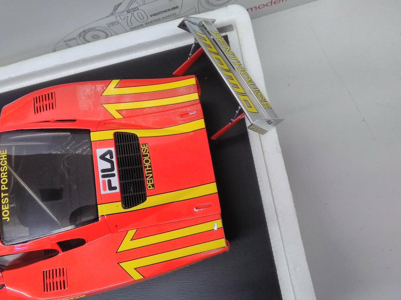 Laden Sie das Bild in Galerie -Viewer, SPARK 1981 #70 Porsche 935 1/18 Scale Car– Used