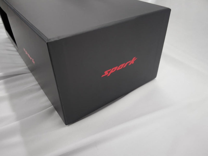 Laden Sie das Bild in Galerie -Viewer, SPARK 18S774 Oracle Red Bull Racing RB18 1/18 Scale Car– Used