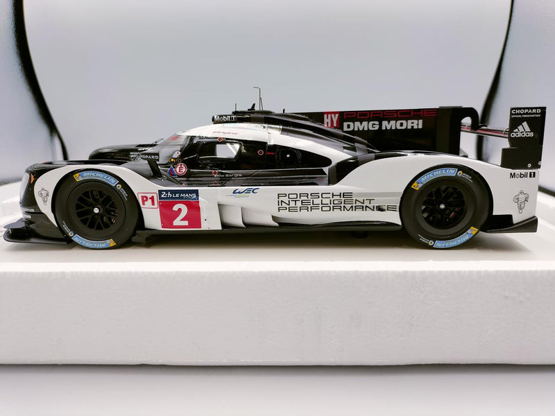 Laden Sie das Bild in Galerie -Viewer, SPARK Porsche 919 Hybrid Le Mans 2016 1/18 Diecast Car– Used