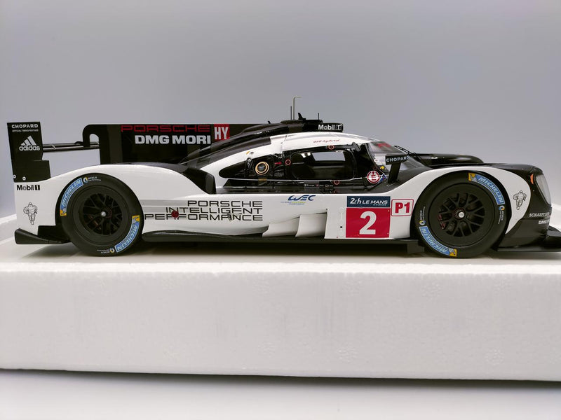 Laden Sie das Bild in Galerie -Viewer, SPARK Porsche 919 Le Mans 2016 1/18 Diecast Car– Used