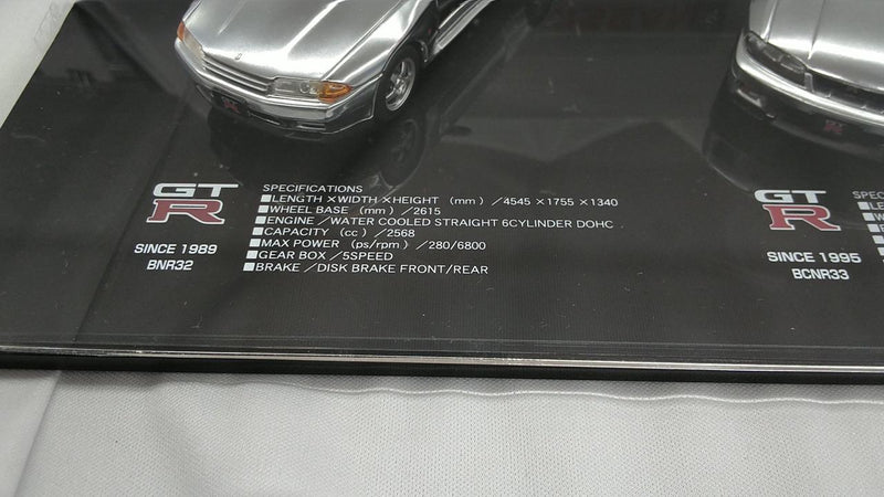 Cargue la imagen en el visor de la galería, EBBRO KWAM0-22003 MOTUL AUTECH GT-R 1/43 Scale Model Car– Used