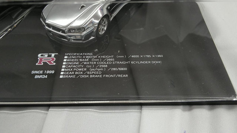 Cargue la imagen en el visor de la galería, EBBRO KWAM0-22003 MOTUL AUTECH GT-R 1/43 Scale Model Car– Used