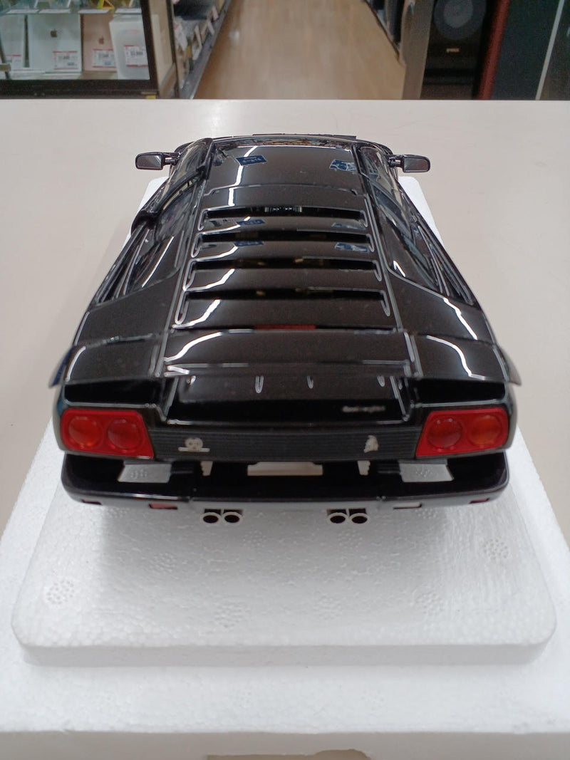 Load image into Gallery viewer, AUTOart LAMBORGHINI DIABLO SE30 1/18 Scale Model Car– Used