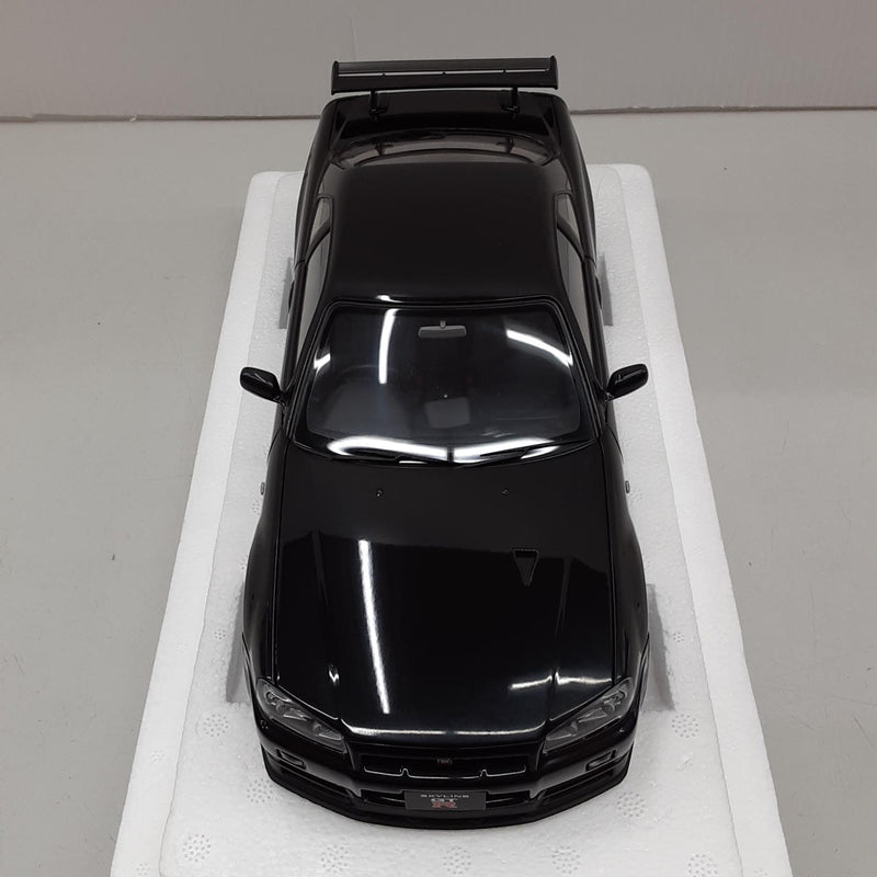 Load image into Gallery viewer, AUTOart Nissan Skyline GT-R (R34) V-SPEC 1/18 Scale Car– Used
