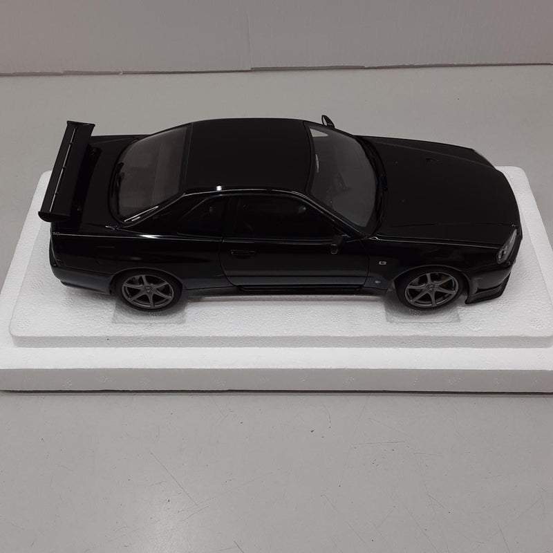 Load image into Gallery viewer, AUTOart Nissan Skyline GT-R (R34) V-SPEC 1/18 Scale Car– Used
