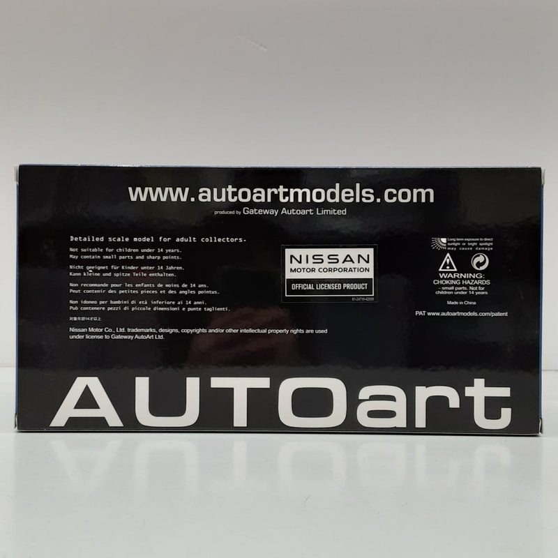 Load image into Gallery viewer, AUTOart Nissan Skyline GT-R (R34) V-SPEC 1/18 Scale Car– Used