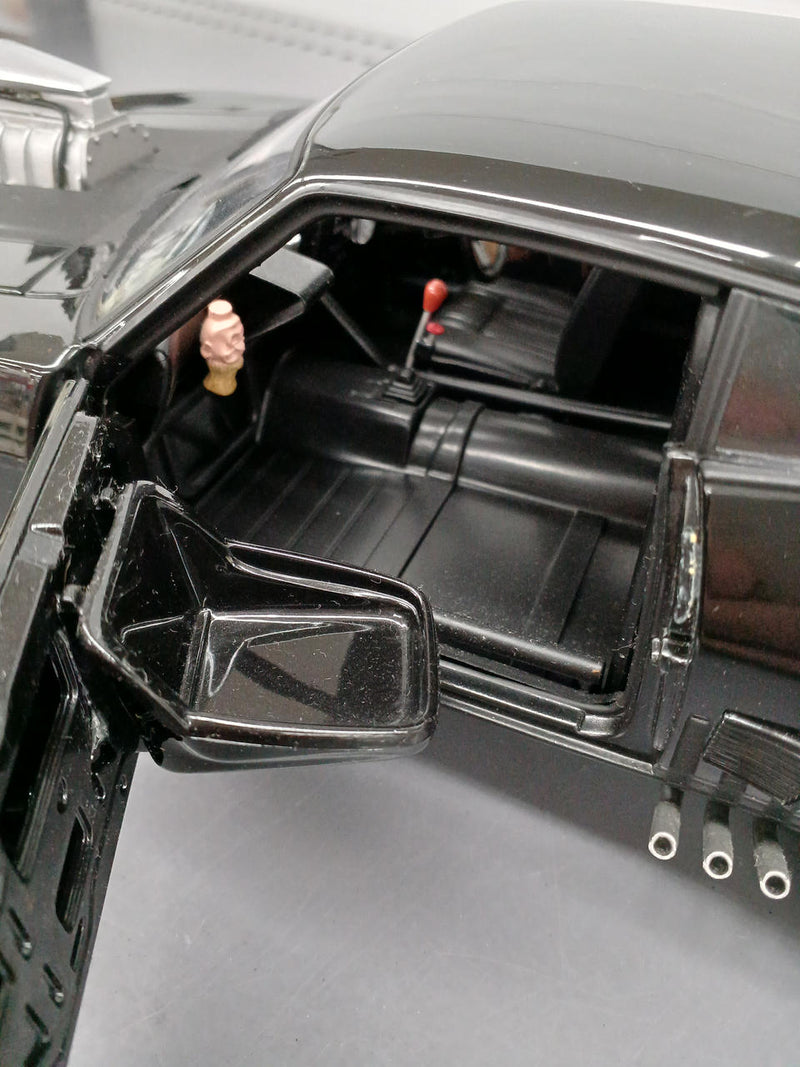 Load image into Gallery viewer, AUTOart Mad Max 2 INTERCEPTOR 1/18 Scale Model Car– Used