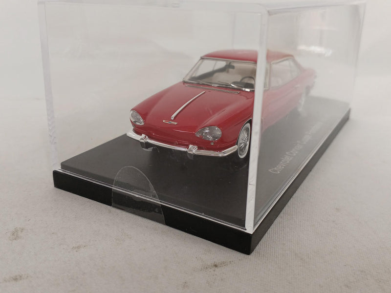 Laden Sie das Bild in Galerie -Viewer, AUTOCULT 1/43 Scale Chevrolet Corvair Coupe (1962) Red– Used