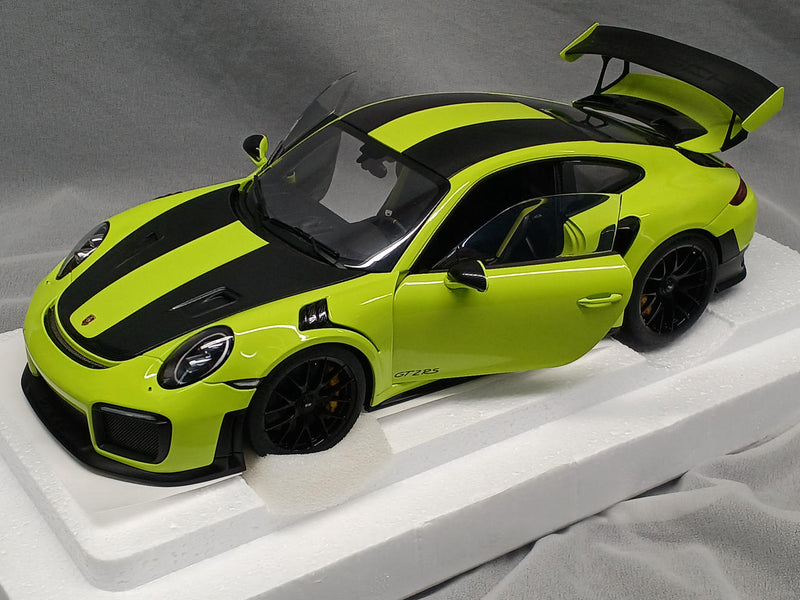 Load image into Gallery viewer, AUTOart PORSCHE 911 GT2 RS 1/18 Diecast Car– Used