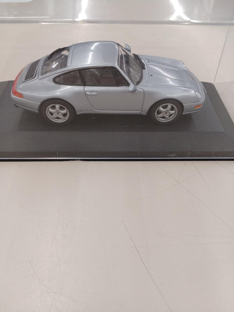 Cargue la imagen en el visor de la galería, FASZINATION Porsche 911 1/43 Scale Model Car– Used