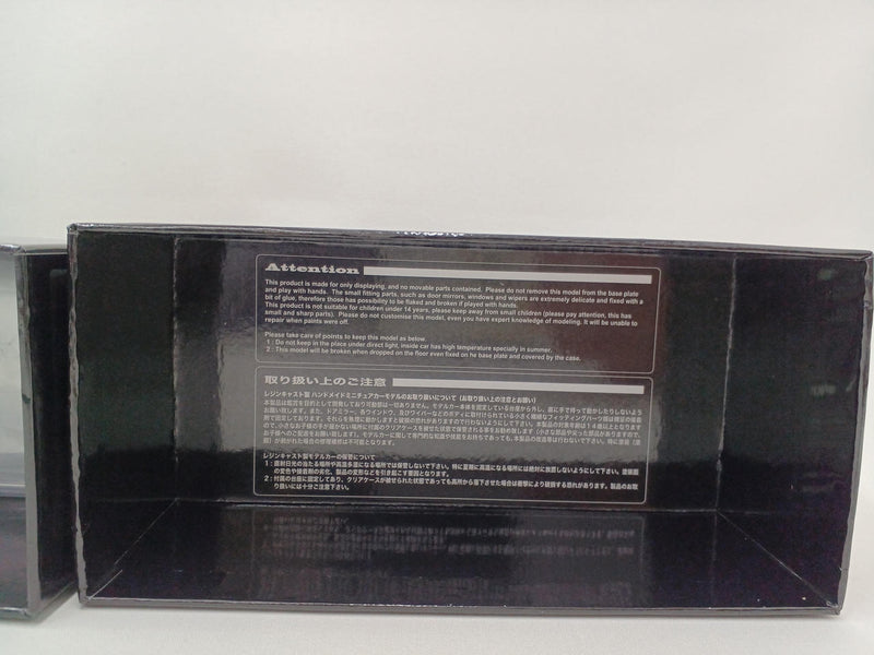 Laden Sie das Bild in Galerie -Viewer, MAKE UP EIDOLON Nissan Skyline GT-R (BNR34) V-spec II 2000 Midnight Purple 1/43– Used