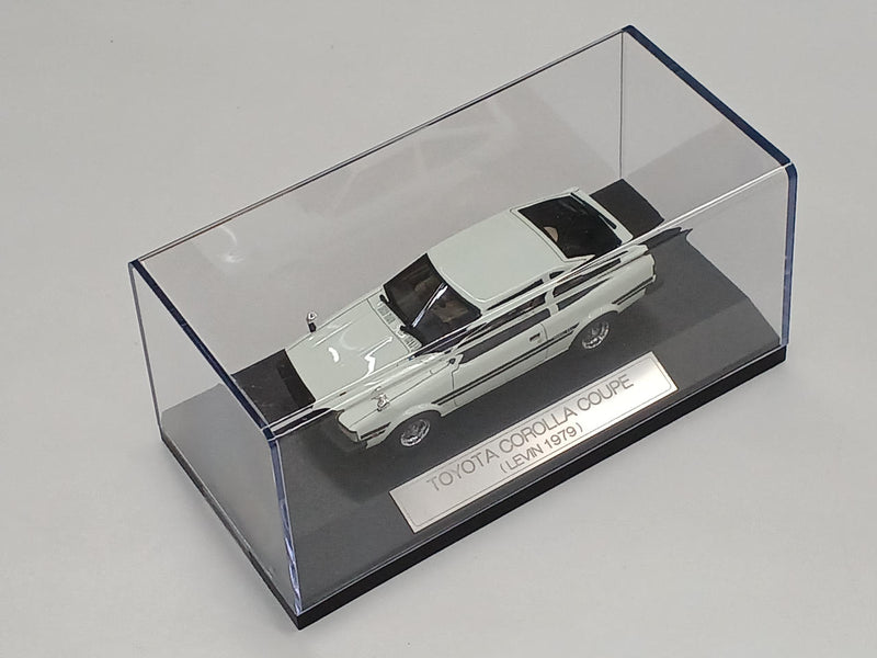 Laden Sie das Bild in Galerie -Viewer, INTERALLIED/HI-STORY HS057WH TOYOTA COROLLA LEVIN (SL MORITZ WHITE) 1/43– Used