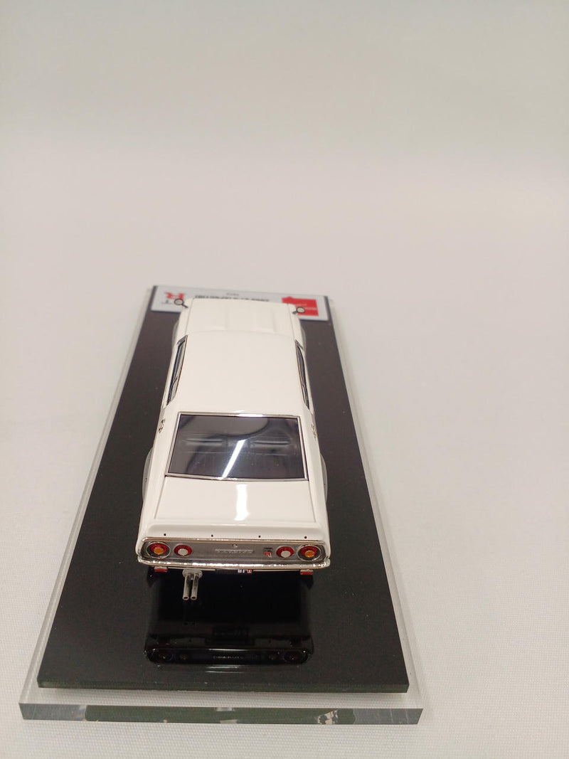 Laden Sie das Bild in Galerie -Viewer, MAKE UP EM394A NISSAN SKYLINE 1/43 Scale Model Car– Used