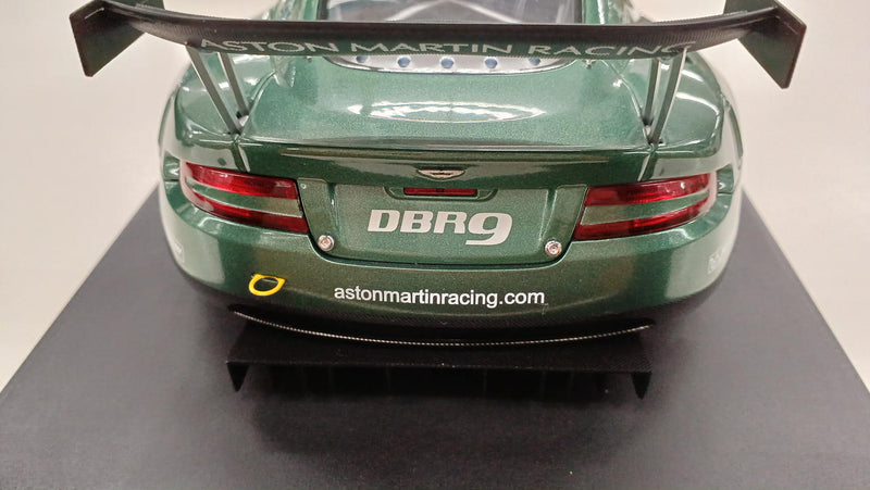 Cargue la imagen en el visor de la galería, AUTOart DBR9 ASTON MARTIN RACING 1/18 Diecast Car– Used