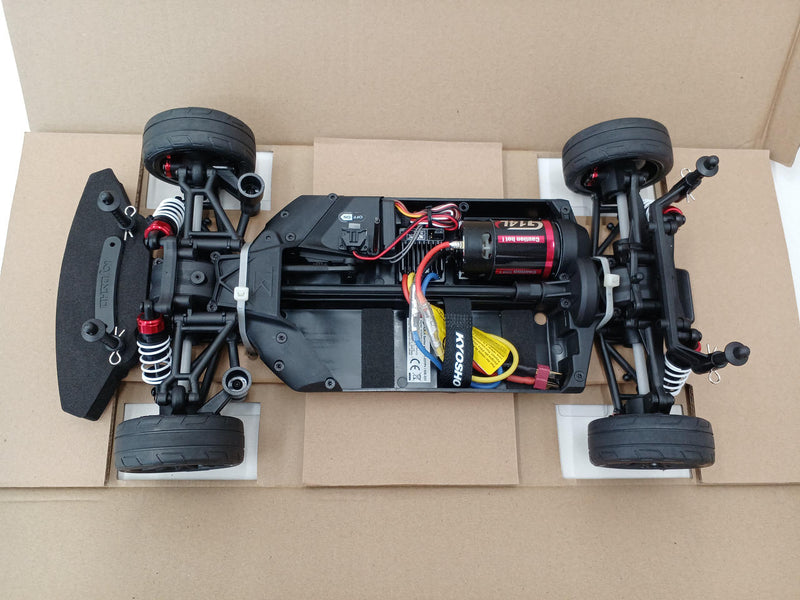 Laden Sie das Bild in Galerie -Viewer, KYOSHO 2020 Mercedes AMG GT3 - Used