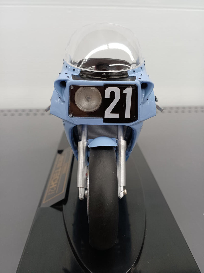 Carica immagine in Galleria Viewer, YAMAHA FZR750 TECH21 1/12 Scale Model Motorcycle– Used