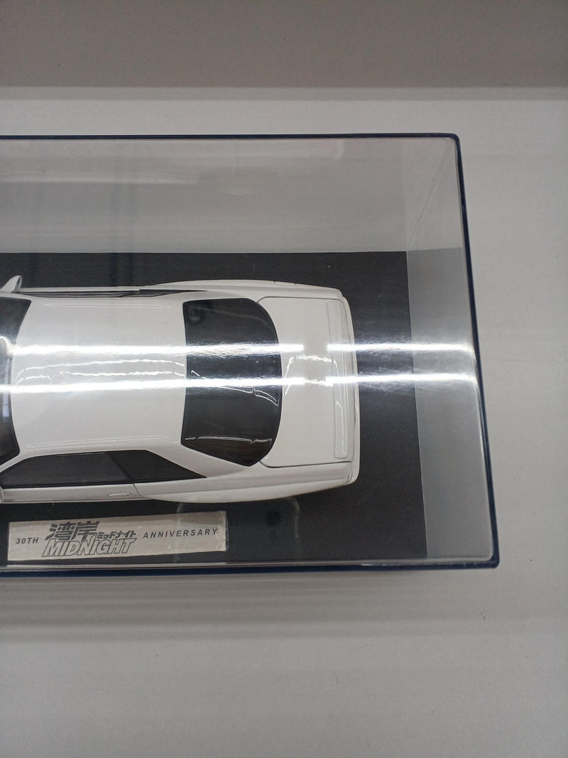 Load image into Gallery viewer, AUTOART Nissan Skyline GT-R "Reina's GT-R" Wangan Midnight 1/18 Scale Car– Used