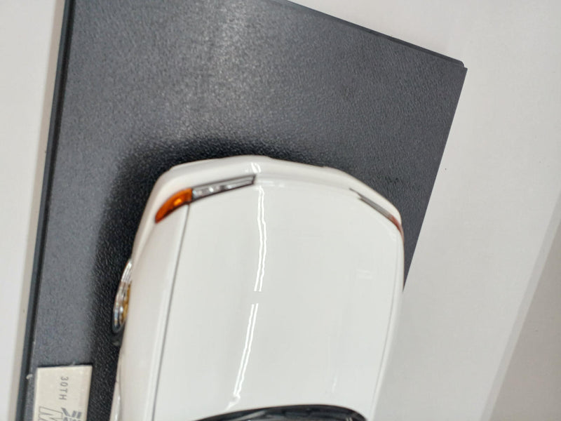 Load image into Gallery viewer, AUTOART Nissan Skyline GT-R "Reina's GT-R" Wangan Midnight 1/18 Scale Car– Used