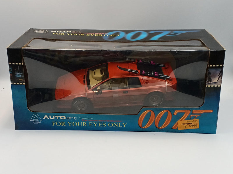 Load image into Gallery viewer, AUTOart LOTUS ESPRIT TURBO JAMES BOND 1/18 Scale Model Car– Used