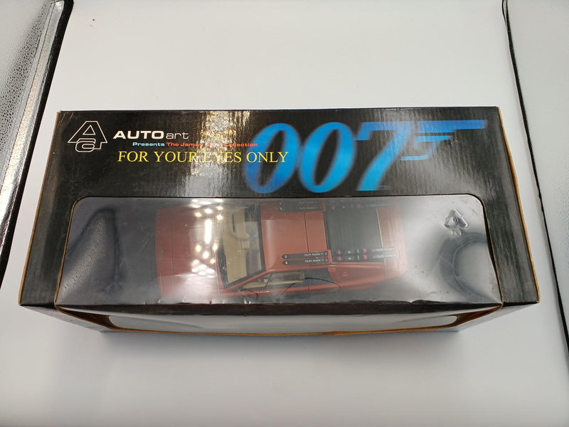 Load image into Gallery viewer, AUTOart LOTUS ESPRIT TURBO JAMES BOND 1/18 Scale Model Car– Used