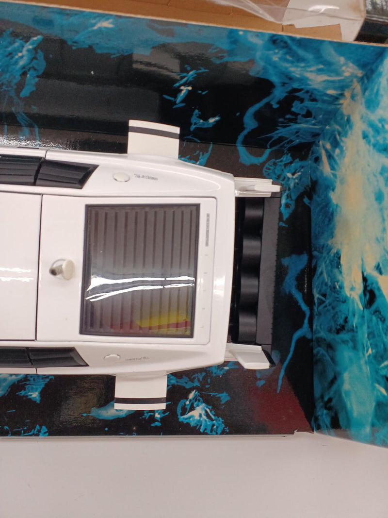 Carica immagine in Galleria Viewer, AUTOart 007 Lotus ESPRIT 1/18 Scale Model Car– Used