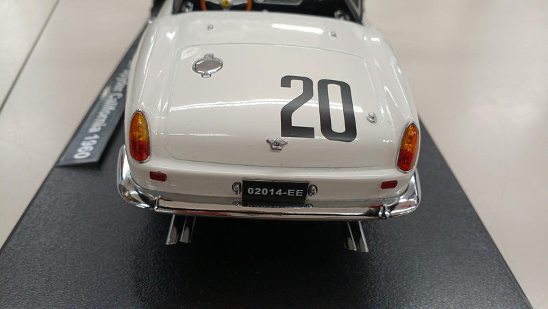Carica immagine in Galleria Viewer, KK SCALE 1/18 Ferrari 250GT SWB 1960 Diecast Model Car