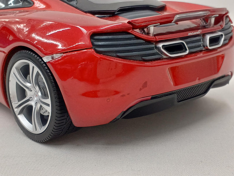 Carica immagine in Galleria Viewer, MINICHAMPS 519101330 1/18 McLaren MP4-12C Diecast Model Car