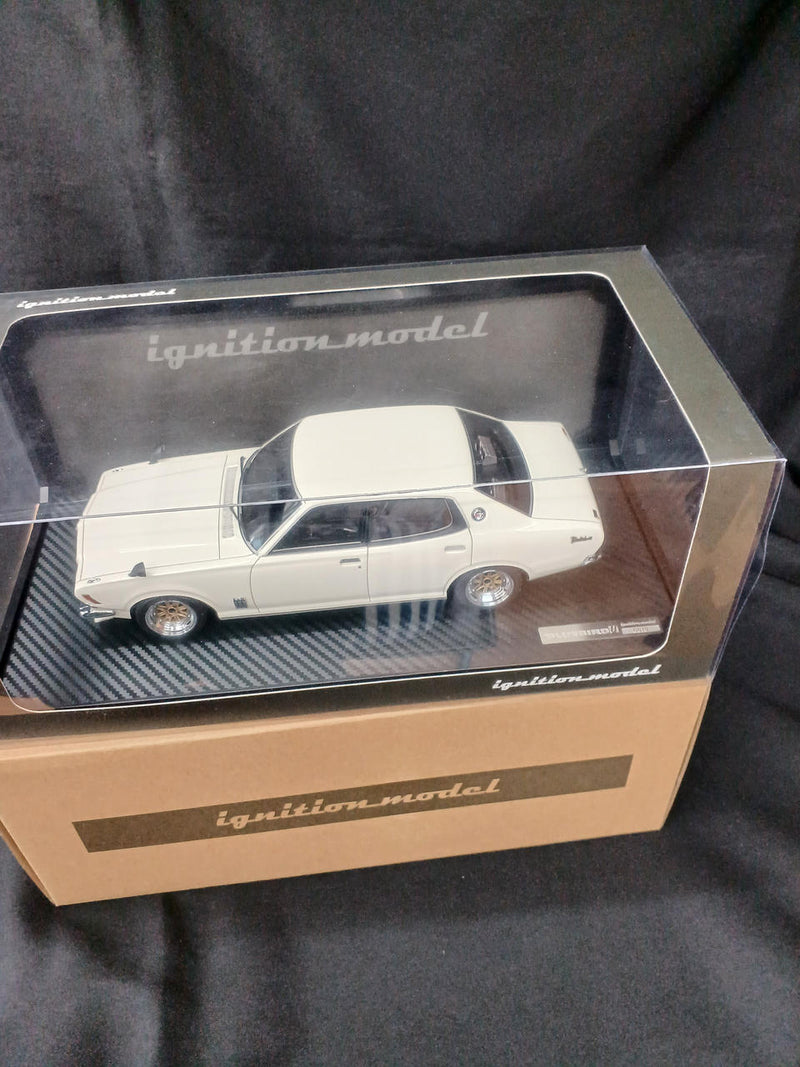Carica immagine in Galleria Viewer, IGNITION MODEL IG3166 1/18 Bluebird U 2000GTX (G610) Diecast
