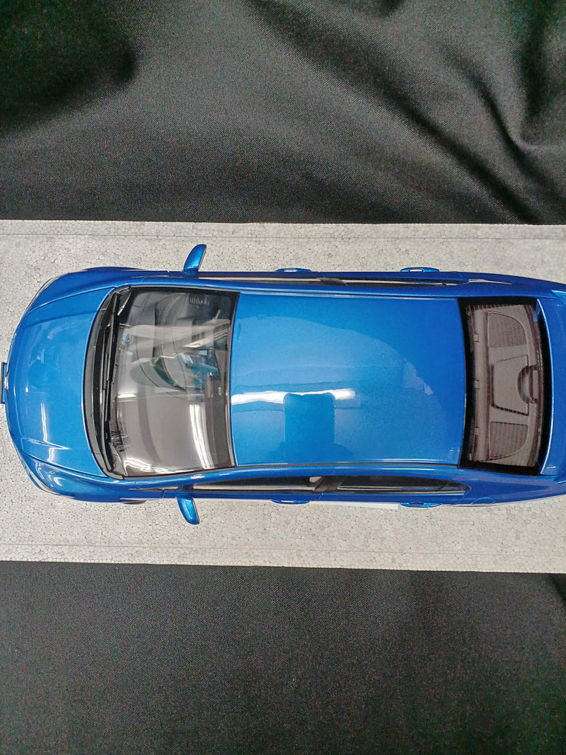 Laden Sie das Bild in Galerie -Viewer, MOTORHELIX M85409 1/18 Honda Civic Type R (FD2) EARL Diecast