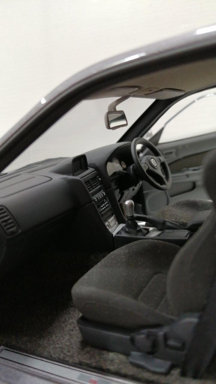 Cargue la imagen en el visor de la galería, AUTOART Nismo Skyline GT-R R34 S-TUNE 1/18 Scale Car– Used