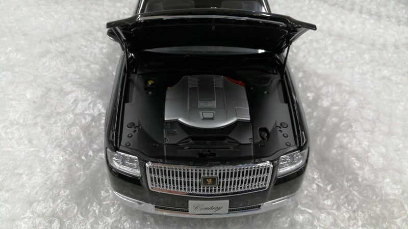 Load image into Gallery viewer, AUTOART Toyota Century 1/18 Scale Model– Used