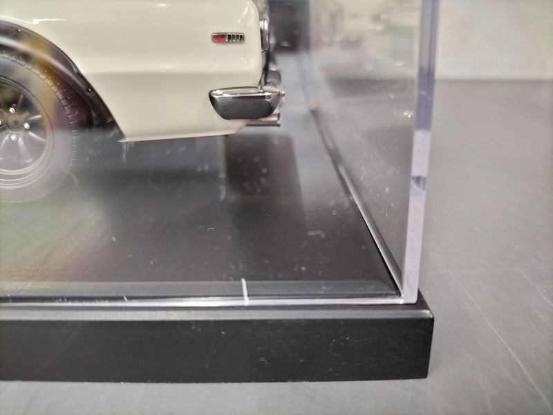 Load image into Gallery viewer, AUTOart Nissan Skyline GT-R (KPGC10) Tuned Version 1/18 Scale– Used