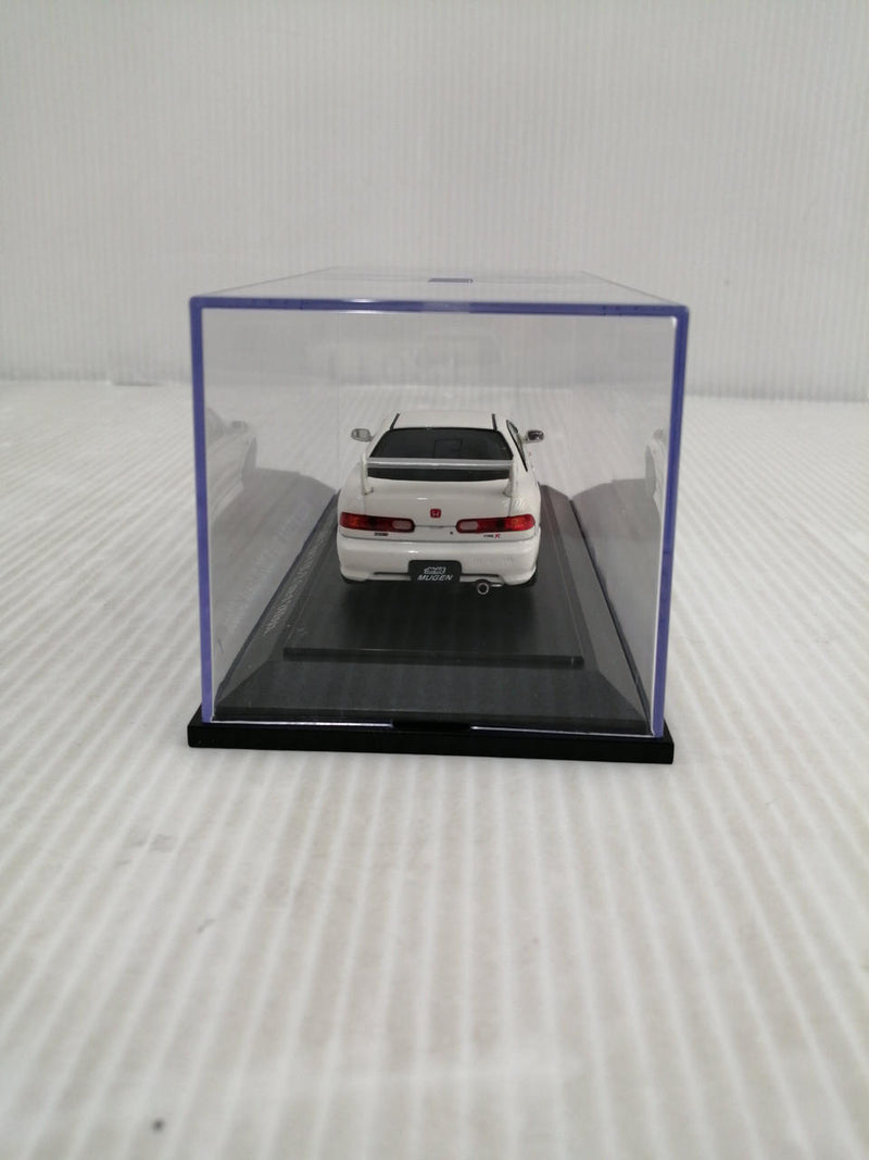 Laden Sie das Bild in Galerie -Viewer, Misc. Brand Honda Integra TYPE R 1/43 Scale Car– Used