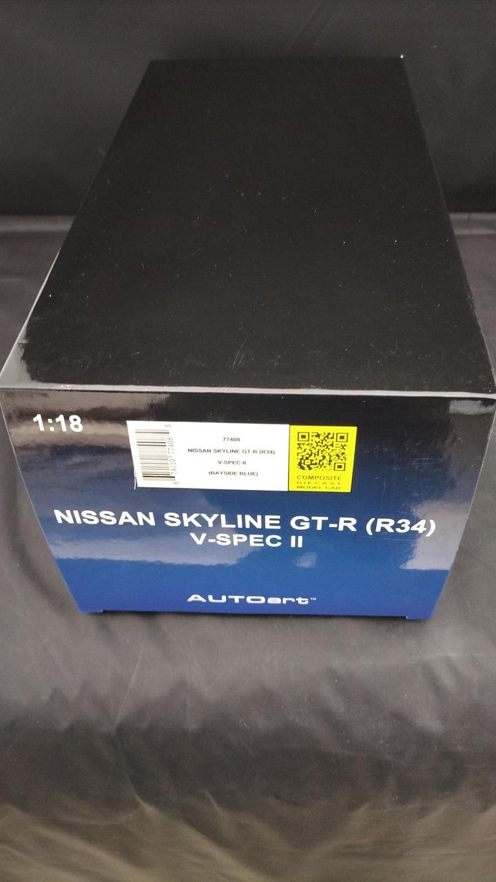 Load image into Gallery viewer, AUTOart NISSAN SKYLINE GT-R (R34) V-SPEC 1/18 Model Car– Used