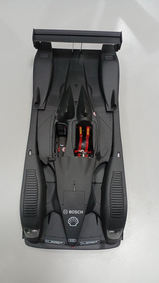 SPARK AUDI R10 TDI TEST CAR 2006 1/18 Scale Car– Used