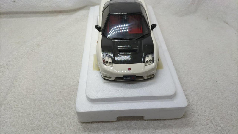 Load image into Gallery viewer, AUTOart HONDA NSX-R (NA2) 1/18 Scale Model Car– Used