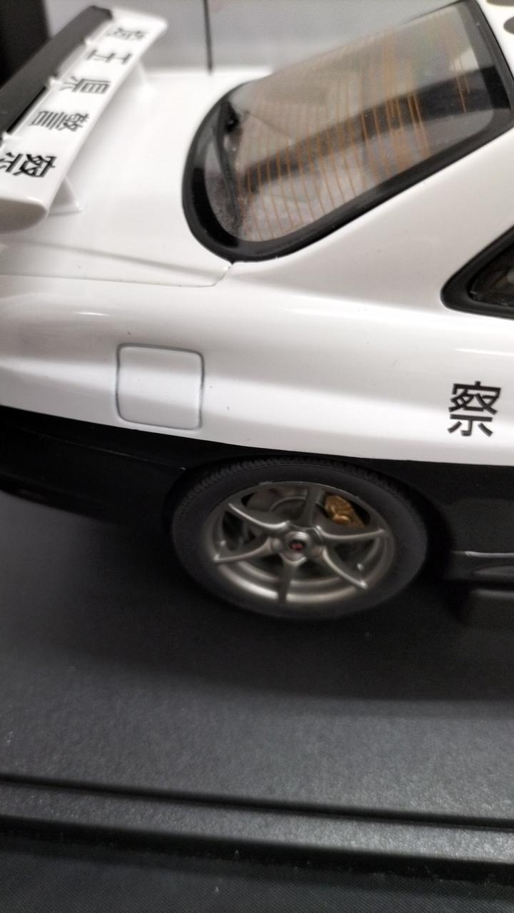 Load image into Gallery viewer, AUTOART JAPANESE POLICE CAR Saitama Police #806 NISSAN SKYLINE GT-R R34 1/18– Used